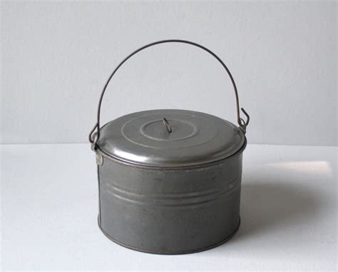 Metal Lunch Pail 